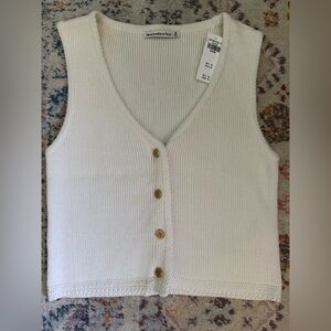 Brand New! Abercrombie & Fitch Cream Button Down Knit Top